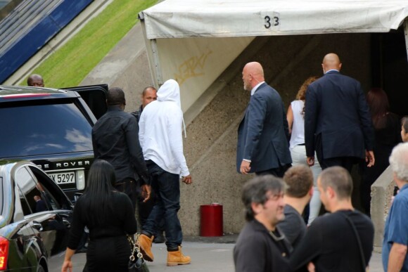 Arrivée de Jay-Z à Bercy pour son concert avec Kanye West, le 1er juin 2012.