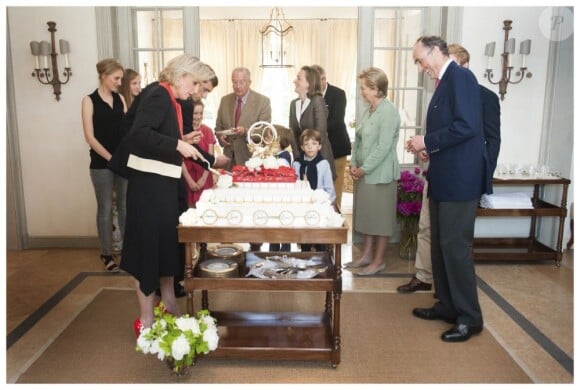 La princesse Astrid de Belgique a fêté ses 50 ans avec trois jours d'avance le 2 juin 2012 dans sa résidence Schonenberg, entourée de la famille royale (sauf le prince Philippe et la princesse Mathilde, ainsi que la reine Fabiola).