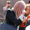 Amanda Bynes le 8 avril 2012 à sa sortie de prison suite à son arrestation pour conduite sous influence. Elle a été inculpée le 5 juin.