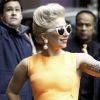 Lady Gaga dans un ensemble orange Antonio Berardi porté sur des souliers blancs Christian Louboutin à Auckland, le 5 juin 2012.