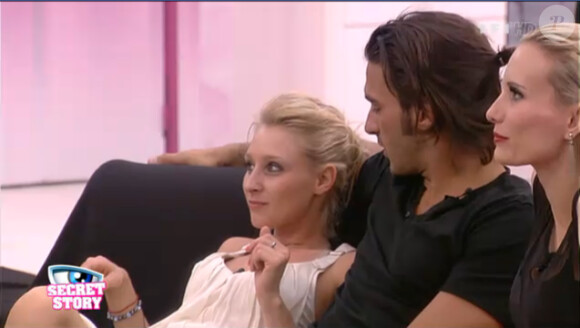 Virginie et Thomas dans la quotidienne de Secret Story 6 du lundi 11 juin 2012 sur TF1