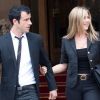 Jennifer Aniston et son amoureux Justin Theroux à Paris le 13 juin 2012 : ils sortent du prestigieux hôtel Ritz place Vendôme