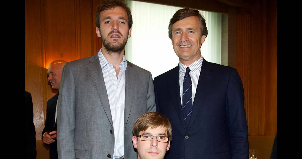 Louis Peres Fils De Vincent Peres L'homme de médias Nicolas Beytout et ses fils Guillaume et Romain lors