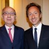 Stéphane Bern et son père Louis lors du Déjeuner Pères & Fils, au Taillevent, à Paris, le mardi 12 juin 2012.