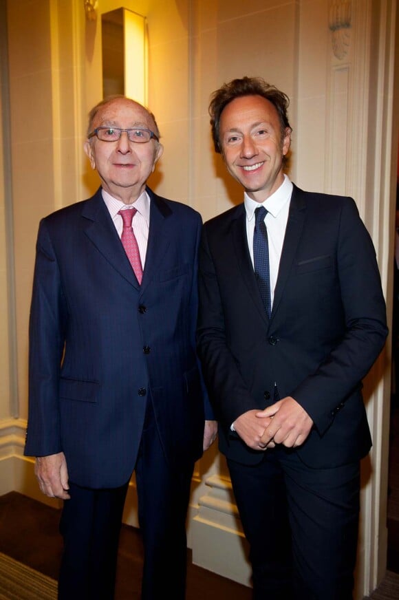 Stéphane Bern et son père Louis lors du Déjeuner Pères & Fils, au Taillevent, à Paris, le mardi 12 juin 2012.