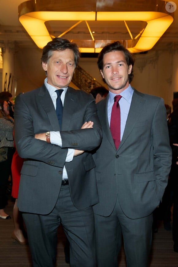 Nicolas de Tavernost (M6) et son fils Antoine lors du Déjeuner Pères & Fils, au Taillevent, à Paris, le mardi 12 juin 2012.