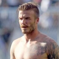 David Beckham : Regard ténébreux, torse nu et moustache pour la Fête des pères