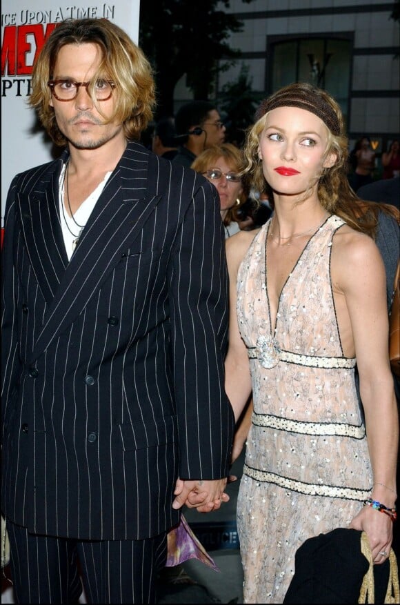 Vanessa Paradis, Johnny Depp, un couple très assorti. En 2003, lors d'une avant-première.