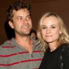Joshua Jackson et Diane Kruger supportent l'art de rue en amoureux lors de la soirée The 24 Hours Play présentée par Montblanc. Santa Monica, le 17 juin 2012.
