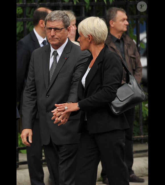 Jean-Michel Larqué lors des obsèques de Thierry Roland le 21 juin 2012 en l'église Sainte-Clotilde à Paris