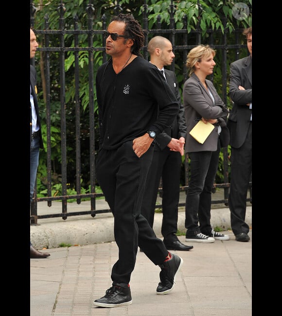 Yannick Noah lors des obsèques de Thierry Roland le 21 juin 2012 en l'église Sainte-Clotilde à Paris