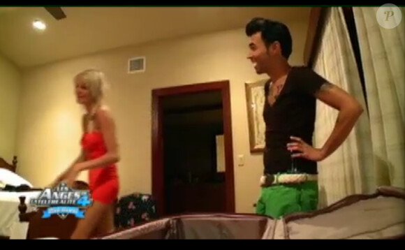 Marie et Bruno dans Les Anges de la télé-réalité 4 le jeudi 21 juin 2012 sur NRJ 12