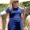 Reese Witherspoon, enceinte, le 3 juin 2012 à Los Angeles