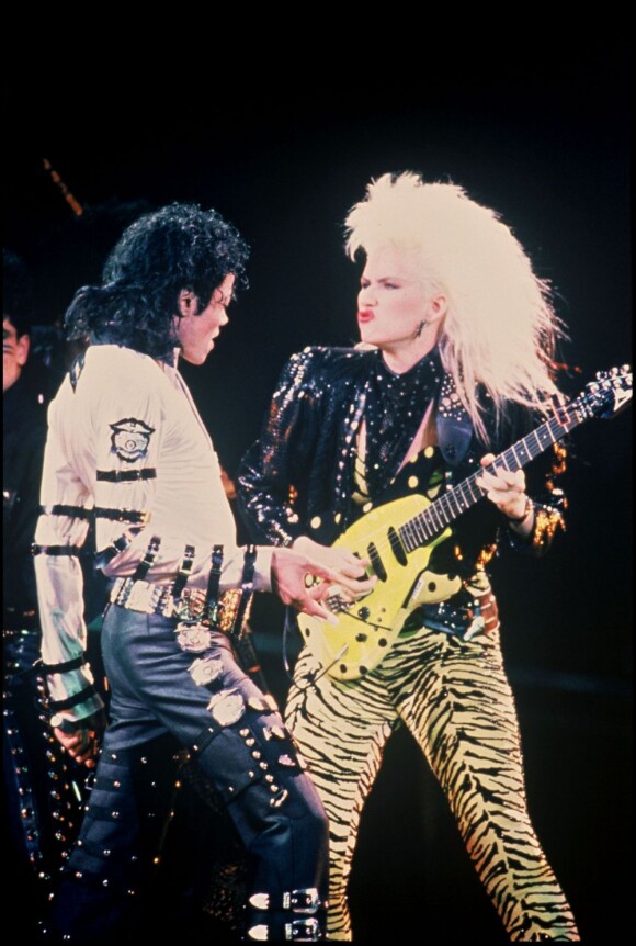 Michael Jackson en concert à Londres pour le Bad Tour, juillet 1988.