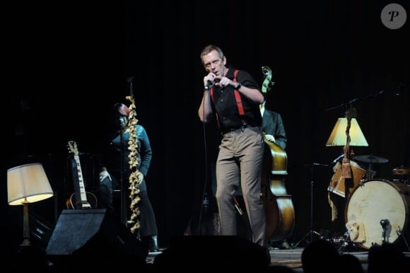 Hugh Laurie et son groupe en concert à Moscou le 25 juin 2012.