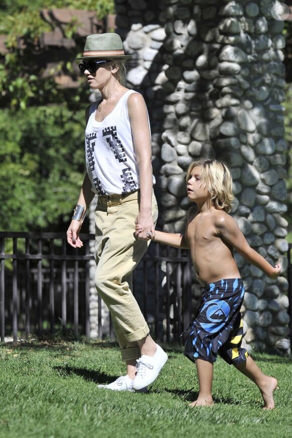 Gwen Stefani et Kingston au Coldwater Canyon Park. Beverly Hills, le 26 juin 2012.