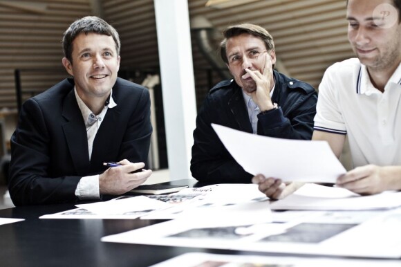 Le prince Frederik de Danemark était le 27 juin 2012 le rédacteur en chef événement du quotidien gratuit MetroXpress, pour un numéro spécial Jeux olympiques de Londres.