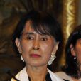 Aung Sann Suu Kyi devient citoyenne d'honneur de la ville de Paris, le 27 juin 2012.