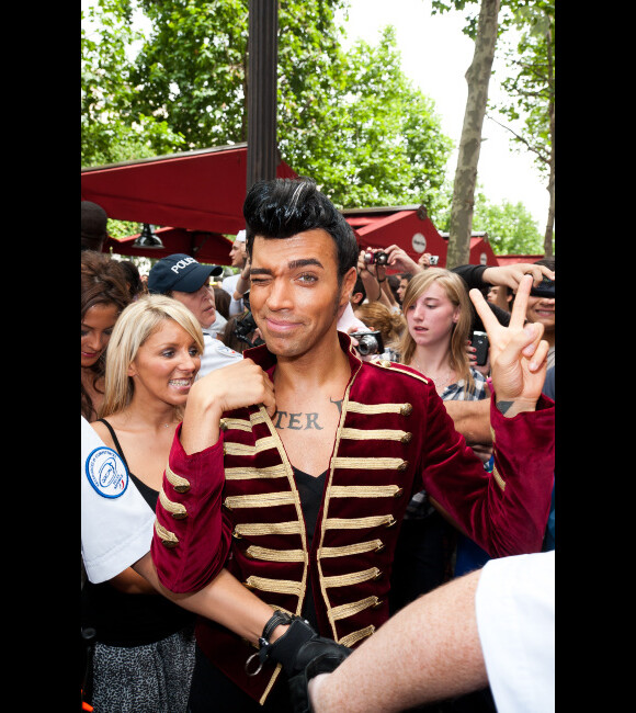 Bruno lors du showcase des Anges de la télé-réalité 4 au Ice Baar des Chalos-Elysées le 27 juin 2012 à Paris