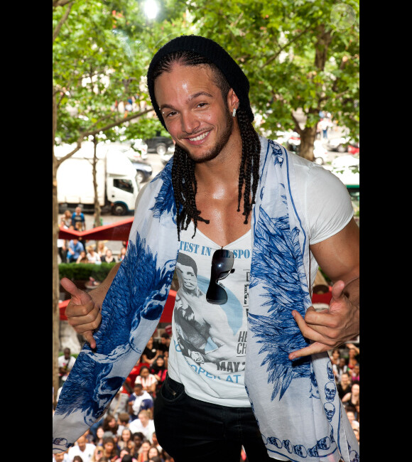 Anthony lors du showcase des Anges de la télé-réalité 4 au Ice Baar des Chalos-Elysées le 27 juin 2012 à Paris