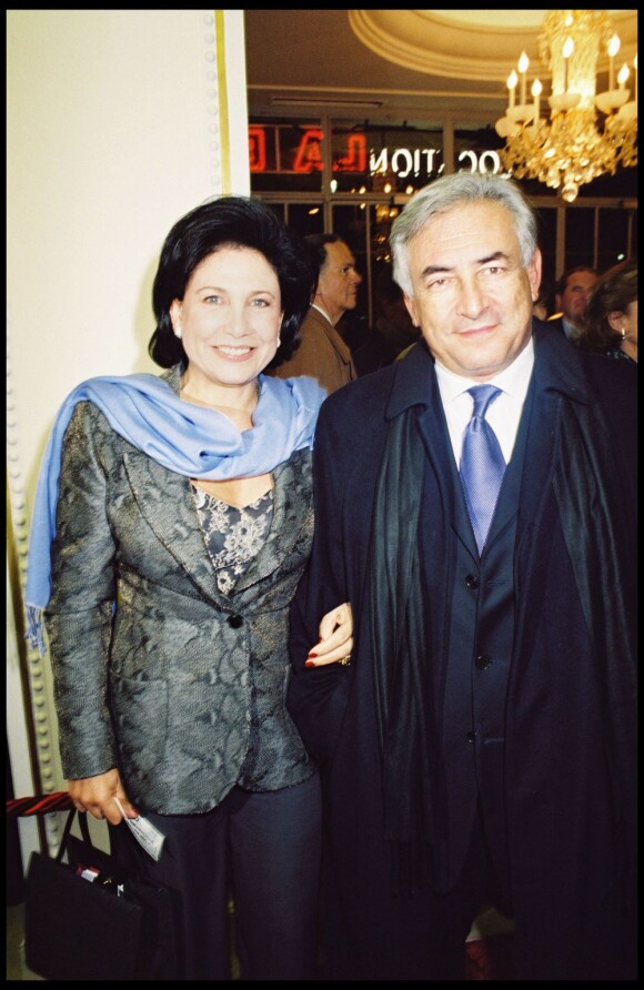Anne Sinclair et Dominique Strauss-Kahn à Paris, le 10 novembre 2000.