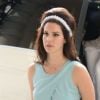 Lana Del Rey, ravissante, profite d'une journée ensoleillée avec sa soeur après avoir déjeuné avec Harvey Weinstein au restaurant L'Avenue à Paris le 2 juillet 2012