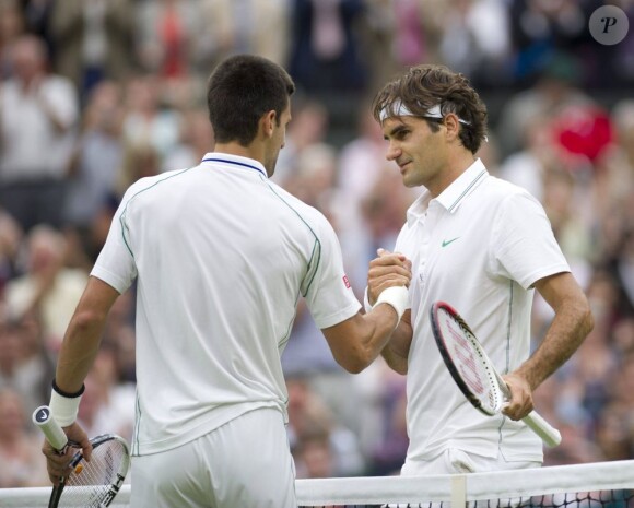 Roger Federer, victorieux de Novak Djokovic à l'issue de leur rencontre en demi-finale du tournoi de Wimbledon. Londres, le 6 juillet 2012.