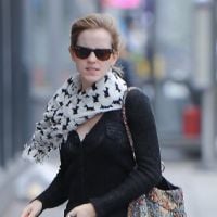 Emma Watson : Scandale autour de son acolyte d'un jour, un chien... rose !