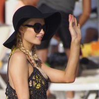 Paris Hilton : Vacances de princesse à Ibiza...
