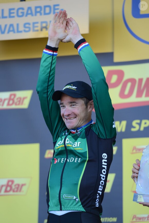 Thomas Voeckler triomphant après avoir décroché sa première victoire d'étape sur le Tour de France le 11 juillet 2012 entre Mâcon et Bellegarde-sur-Valserine