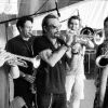 Johnny Hallyday répète avec ses musiciens sur la scène du Festival d'été avant le grand soir, aux plaines d'Abraham, à Québec, le 10 juillet 2012.