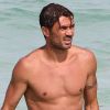 Paolo Maldini, toujours aussi musclé malgré la retraite en vacances sous le soleil de Miami le 11 juillet 2012