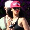 Rihanna, souriante à la sortie de son hôtel, le Cala Di Volpe, profite de ses vacances en Sardaigne. Porto Cervo, le 15 juillet 2012.