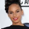Alicia Keys n'a pas peur des coiffures structurées sur le tapis rouge