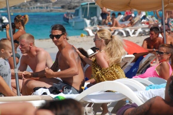 Zlatan Ibrahimovic et sa femme Helena Seger en vacances le 15 juillet sur l'île de Formentera