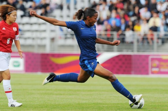 Marie-Laure Delie lors du match entre la France et le Japon (2-0) le 19 juillet 2012 à Paris