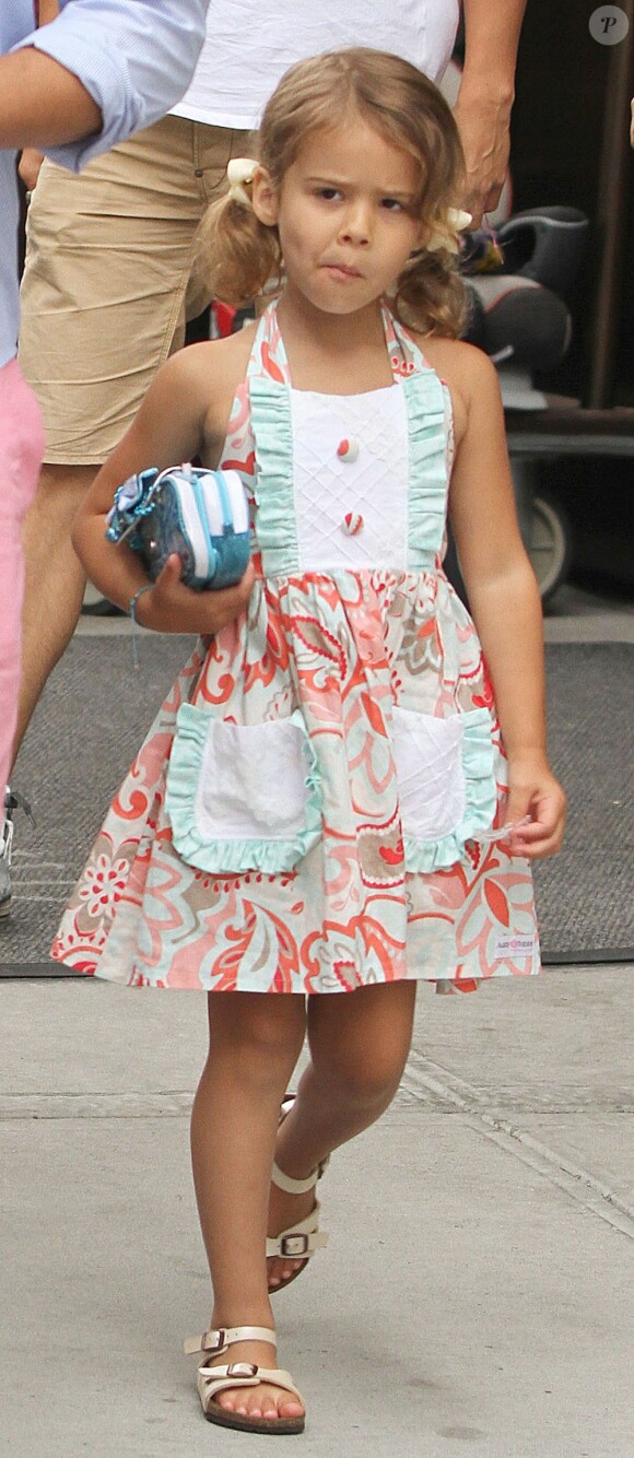 La fille de Jessica Alba, Honor, aussi looké que sa maman. New York, le 28 juillet 2012.