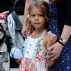 Jessica Alba et son mari Cash Warren se rendent au marché aux puces avec leurs deux filles Honor et Haven. New York, le 28 juillet 2012.