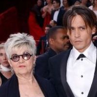 Johnny Depp, au chevet de sa mère malade
