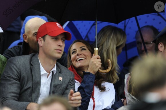 Nicolas Canteloup a profité d'une place de roi, juste derrière Kate Middleton et le prince William, lors de la finale du concours complet par équipes des Jeux olympiques de Londres, le 31 juillet 2012 à Greenwich Park. D'autant que la famille royale britannique était en fête avec la médaille d'argent de Zara Phillips et ses partenaires.