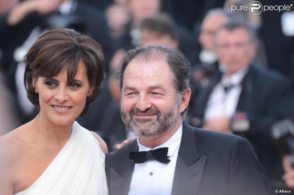 Inès de la Fressange et son compagnon Denis Olivennes lors du Festival de Cannes en mai 2012 Inès de la Fressange et son compagnon Denis Olivennes lors du Festival de Cannes en mai 2012
