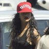 Rihanna arrive à l'aéroport en Sardaigne le 15 juillet 2012