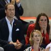 Kate Middleton et le prince William lors des finales de natation des Jeux olympiques de Londres le 3 août 2012 à l'Aquatics Centre