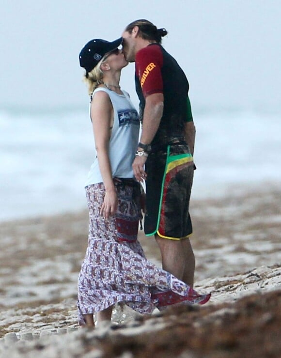 Très amoureux Gwen Stefani et son mari Gavin Rossdale, le 6 août 2012 à Palm Beach
