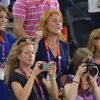 Les princesses Beatrice et Eugenie d'York, avec leur mère Sarah Ferguson, ont tremblé, vibré puis exulté au vélodrome de Londres le 7 août 2012 pour le nouveau sacre olympique de Chris Hoy, médaille d'or du keirin, et de Laura Trott, médaille d'or de l'omnium.