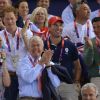 Le prince Harry et son cousin Peter Phillips étaient en transe au vélodrome de Londres le 7 août 2012 pour le nouveau sacre olympique de Chris Hoy, médaille d'or du keirin, et de Laura Trott, médaille d'or de l'omnium.