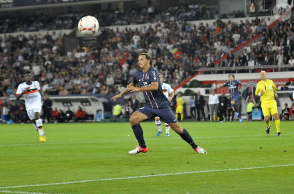 Zlatan Ibrahimovic, nouvelle star du PSG, au match PSG-Lorient, au Parc des Princes, à Paris, le samedi 11 août 2012.