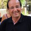 Le président de la République François Hollande se promène à Brégançon le dimanche 12 août, jour de son 58e anniversaire.