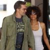 Olivier Martinez et Halle Berry se promenant à Los Angeles le 26 mai 2012