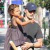 Olivier Martinez et la fille de Halle Berry à Los Angeles le 11 août 2012